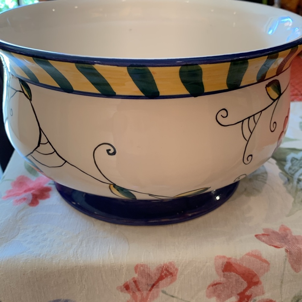 Hand‎ Painted Decorative Bowl.